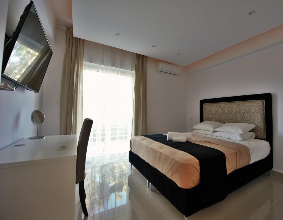 Athena Apartment Artemida  Exterior photo
