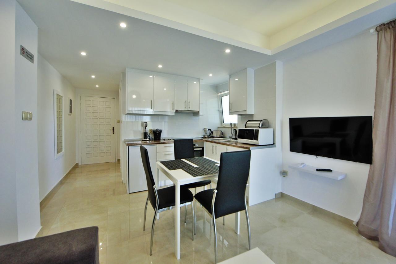Athena Apartment Artemida  Exterior photo