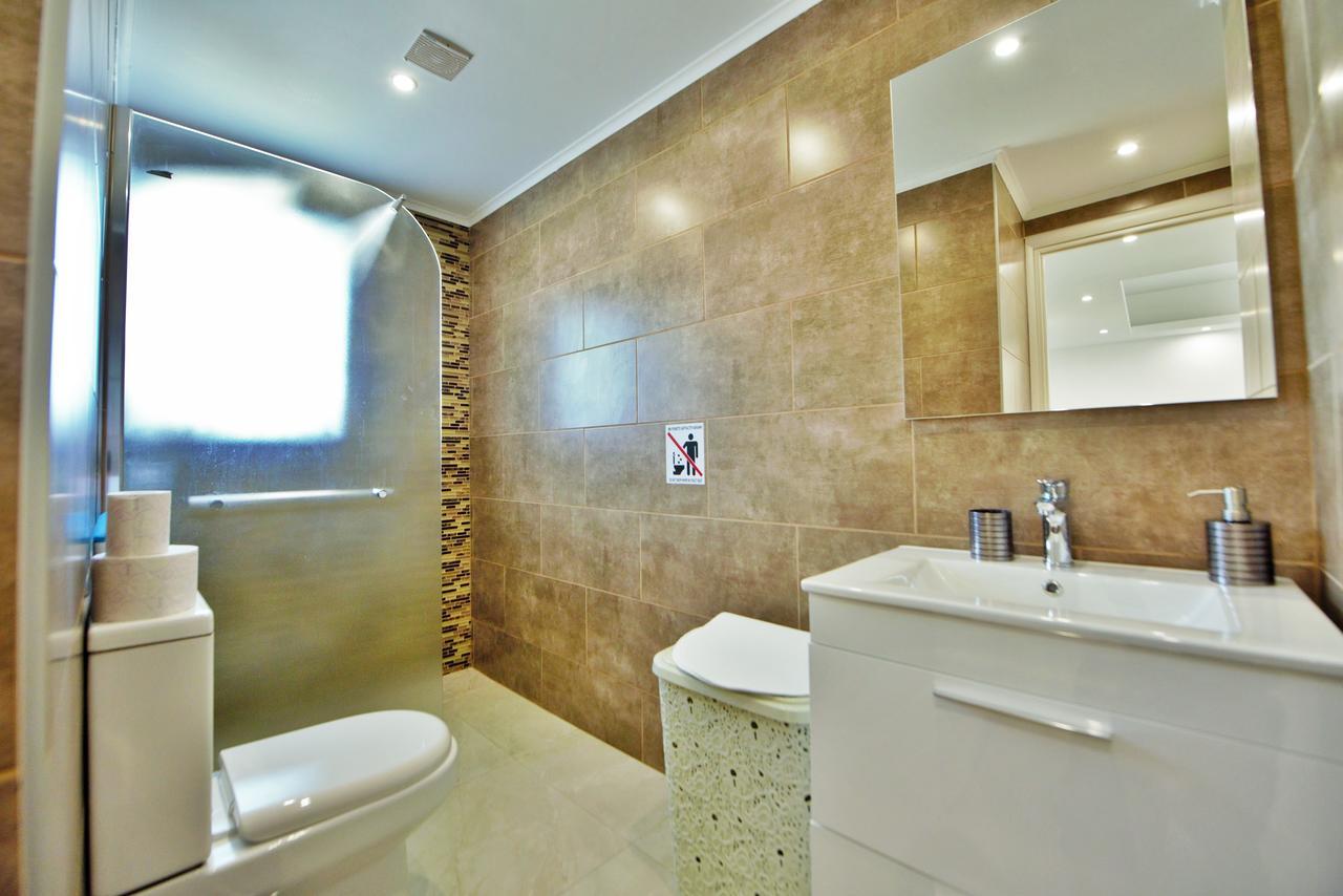 Athena Apartment Artemida  Exterior photo
